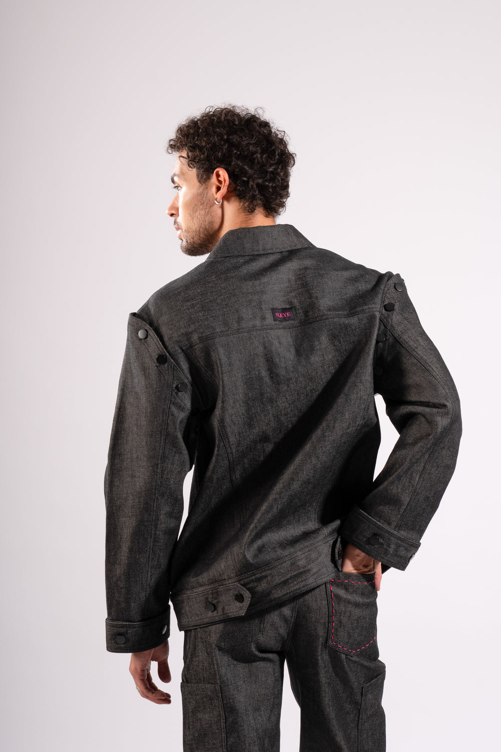 Black Detachable Sleeves Denim Shirt – FLEYE